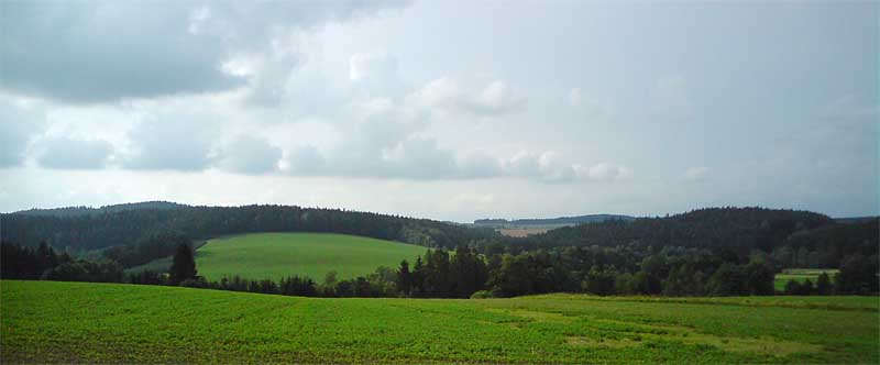 panorama okoli obce