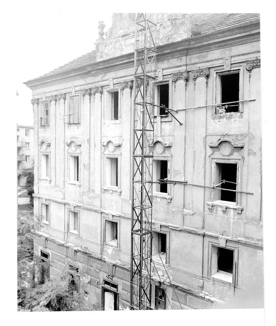 Fasada pred rekonstrukci