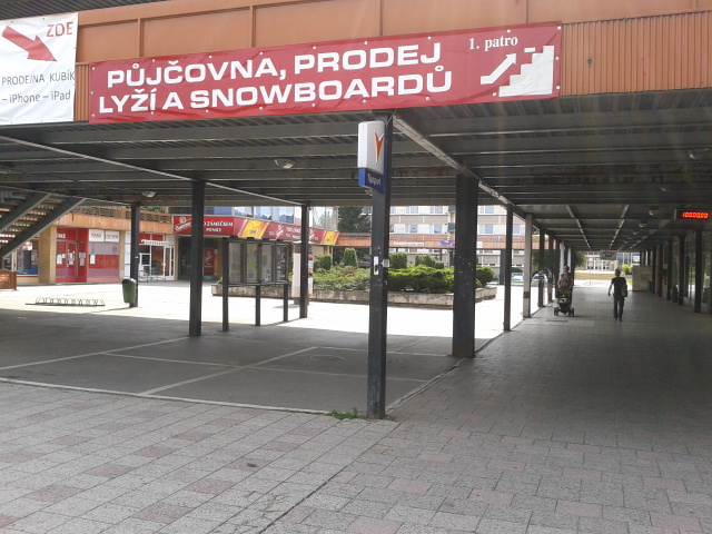 Obchodni areal Hvezda Hradec Kralove 1
