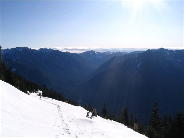 Photo of the Pratt Valley from Mt Bessemer