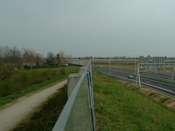 Links: oude wijk Rechts: Nieuw A73
