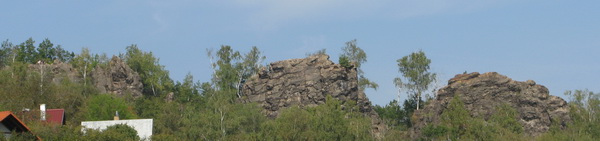 Cernolicke skaly - pohled na stenu