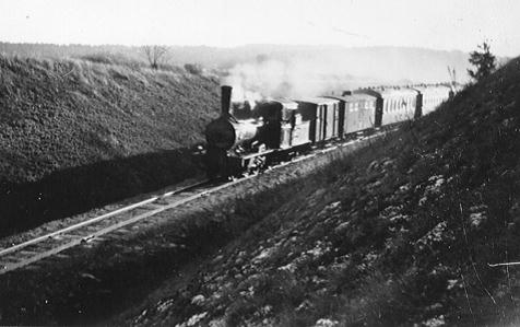 Tåget på väg från Gråbo mot Mjörn