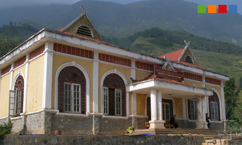 Nha Trung Bay - the house of the exibition.