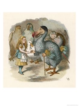 Dodo reikt de prijs aan Alice uit