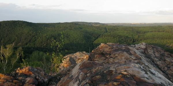 Cernolicke skaly - pohled na Cukrak