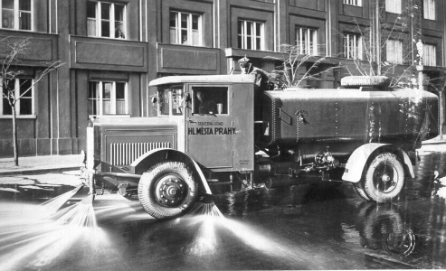 automobilovy kropici vuz 1926-1930