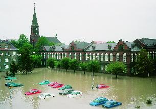 Povodne v roce 1997 - pred radnici