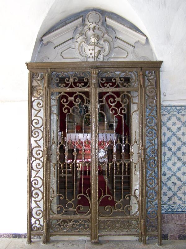Porta da capela