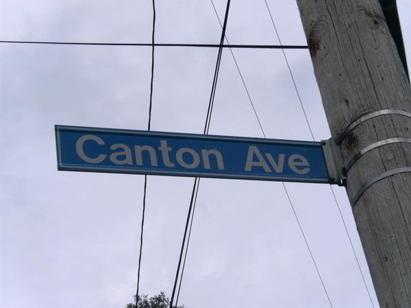 Canton Avenue Street Sign