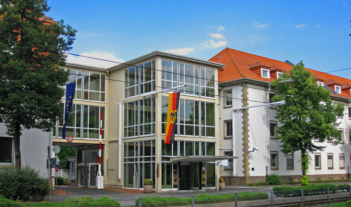 Haupttor des BMI in Bonn