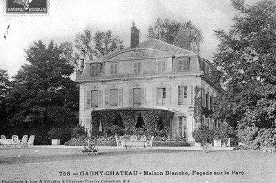 Gagny - Maison Blanche Chateau Past Rear