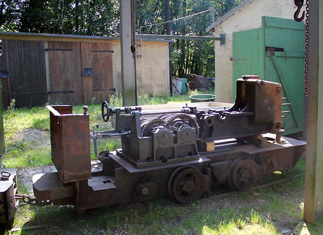 Motor lokomotivy O&K L180