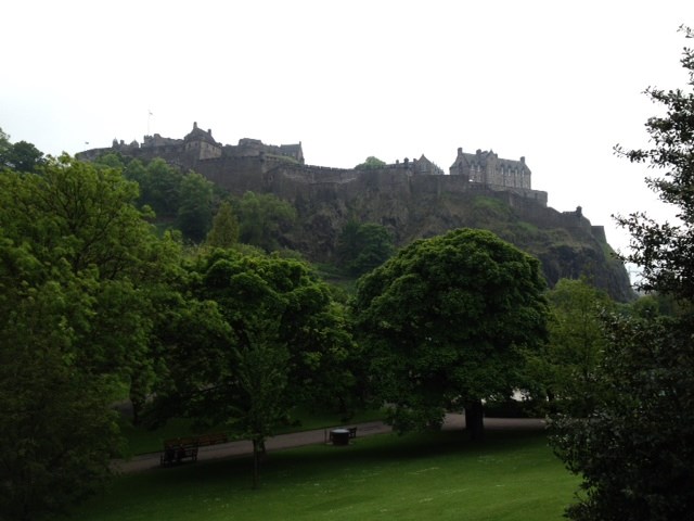 Edinburgh Castle Rock from GZ