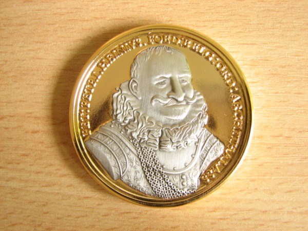 Picture: front side of the geocoin 