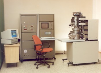 Elektronovy mikroskop