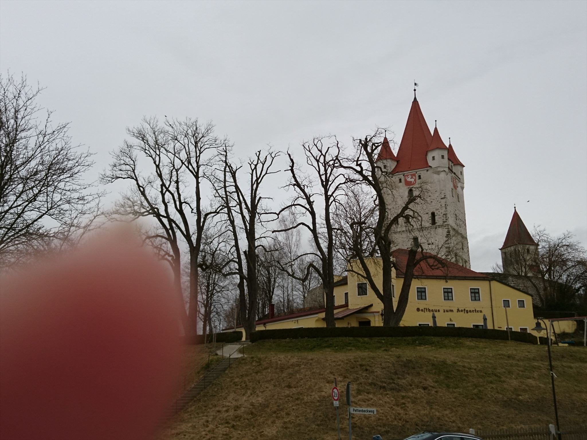 Selfie mit dem Schlossturm im Hintergrund