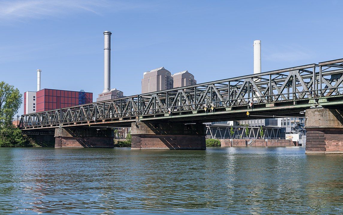 Main-Neckar-Brücke von SW