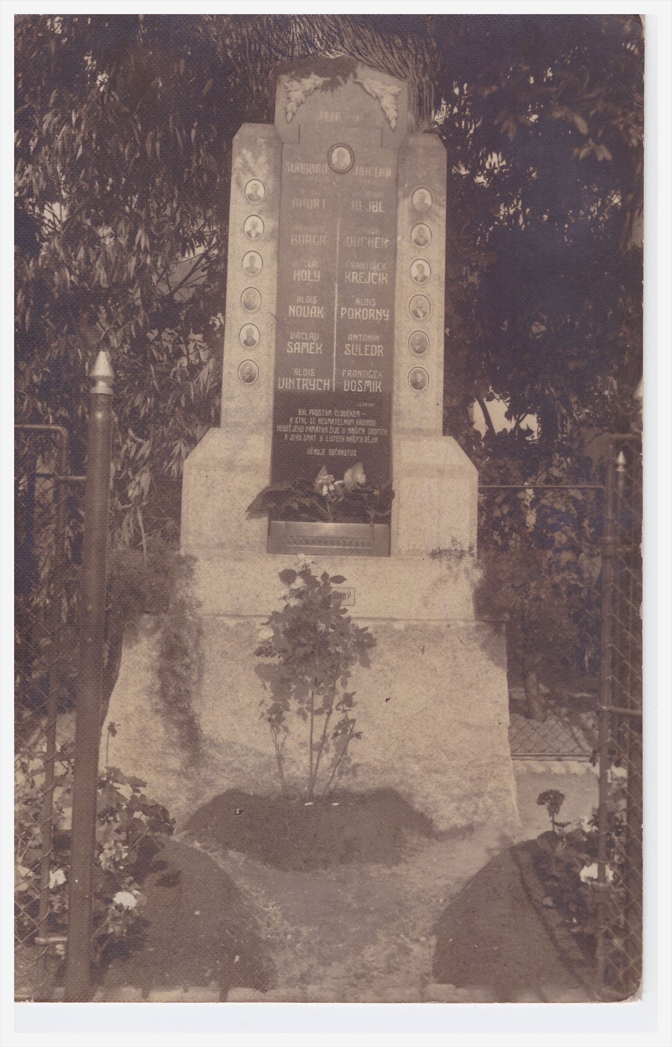 Pomník v Kamenném Mostě
