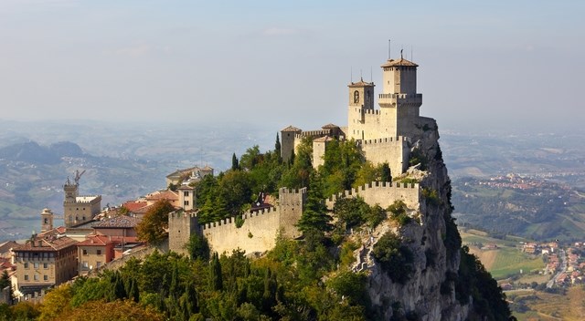 The fortress of Città di San Marino (CC BY-SA 3.0 - Max_Ryazanov, own work)