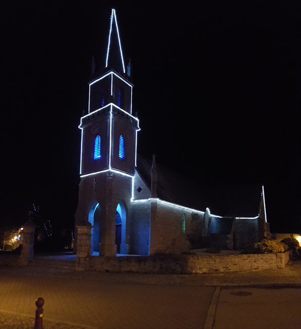 Eglise de Saint-Thuriau_20161215_Eglise de nuit