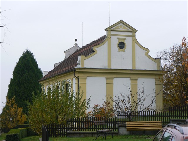 Východní průčelí kostela