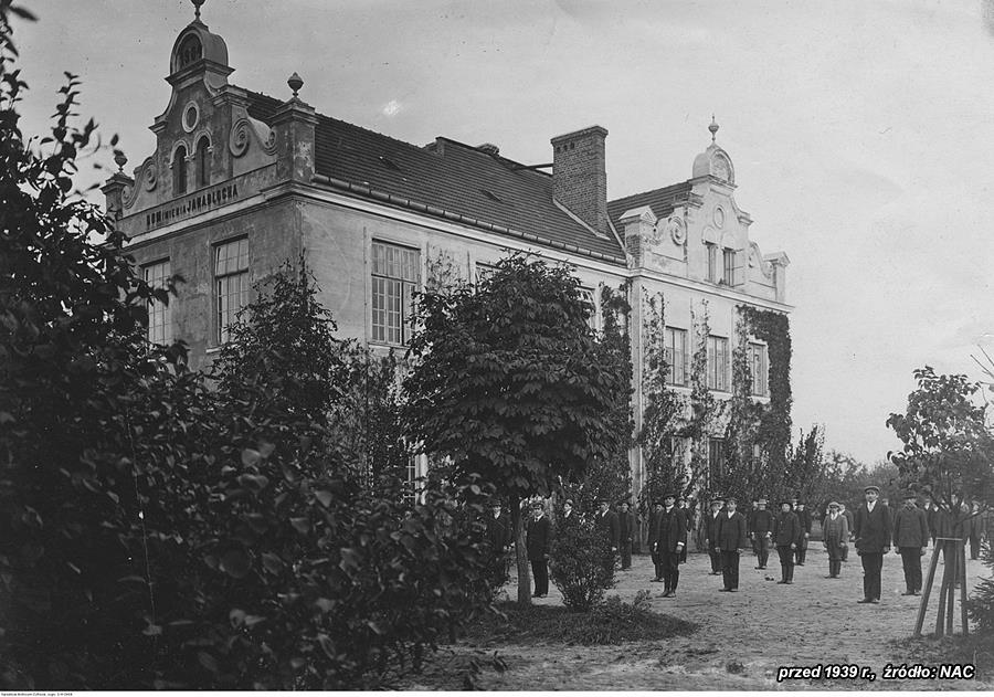 Szkoła przed 1939 rokiem