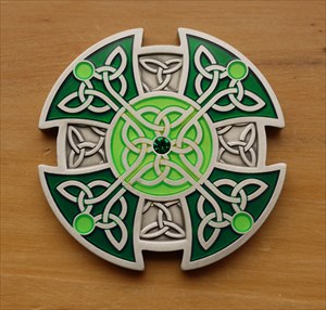 Celtic Knot Antique Silver Green