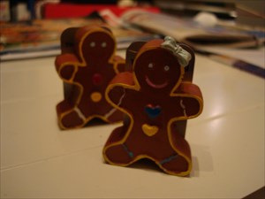 Mrs Gingerbread vs her husband