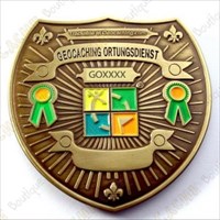 geocoin-badge-xl-antic-gold