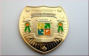 Geocaching Ortungsdienst Badge poliertes Gold 1v75