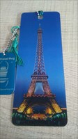 Aaaaah ! Paris et sa fameuse Tour Eiffel...