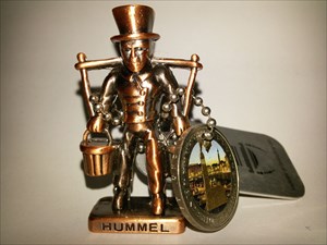 Hummel on tour to Hamburgs around the world