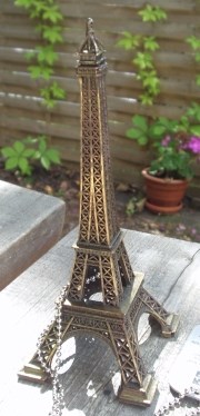 TB Eiffel Tower