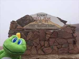 Signal @ Pikes Peak, CO, USA (14,110 ft above sea)