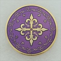 4 Musketeers Micro Geocoin pol gold purple front