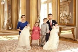 Mary and Frederik with their 4 children.