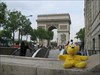 Stampy at the Arc de Triomphe