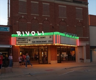 Rivoli Theater - Hastings, NE - Vintage Movie Theaters on Waymarking.com