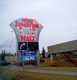 World S Largest Car Park West Edmonton Mall Edmonton Alberta Guinness World Records On Waymarking Com