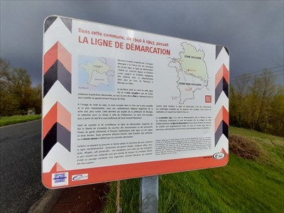 Ligne de démarcation - Val du Cher - Foëcy, Centre Val de Loire, France ...