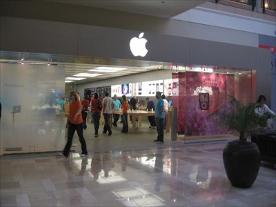 Valley Fair - Apple Store - Apple