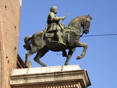 Nicolò III d'Este, Ferrara, Italy - Equestrian Statues on Waymarking.com
