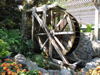 Butchart Gardens Water Wheel, Garden Water Wheel