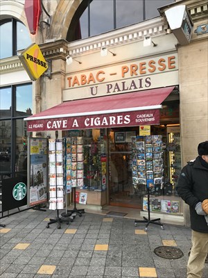 Le Tabac Presse Du Palais Tours Centre France Independent Cigar Shops On Waymarking Com