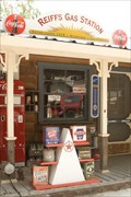 Image for Reiff's Gas Station - Woodland, CA