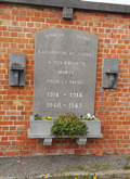 Image for Small combined World War I & II Memorial near the cemetery - Namur - Belgique