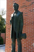 Image for Abraham Lincoln - Harrogate, TN