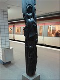Image for Verzierter Rammpfahl im U1-Bahnhof Jungfernstieg - Hamburg, Germany