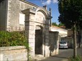 Image for Arche de l'ancienne entrée des filles de l'école de St Florent. Niort. France